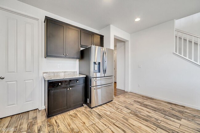 Building Photo - 4 br, 2.5 bath House - 60 Caspian Way
