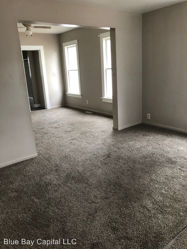 Building Photo - 2 br, 1 bath House - 1921 Howden St