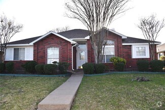 Building Photo - 7025 Blalock Dr