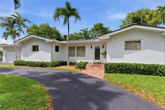 Building Photo - 115 S Prospect Dr