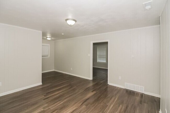 Foto del edificio - Renovated Home for Rent In Raleigh!