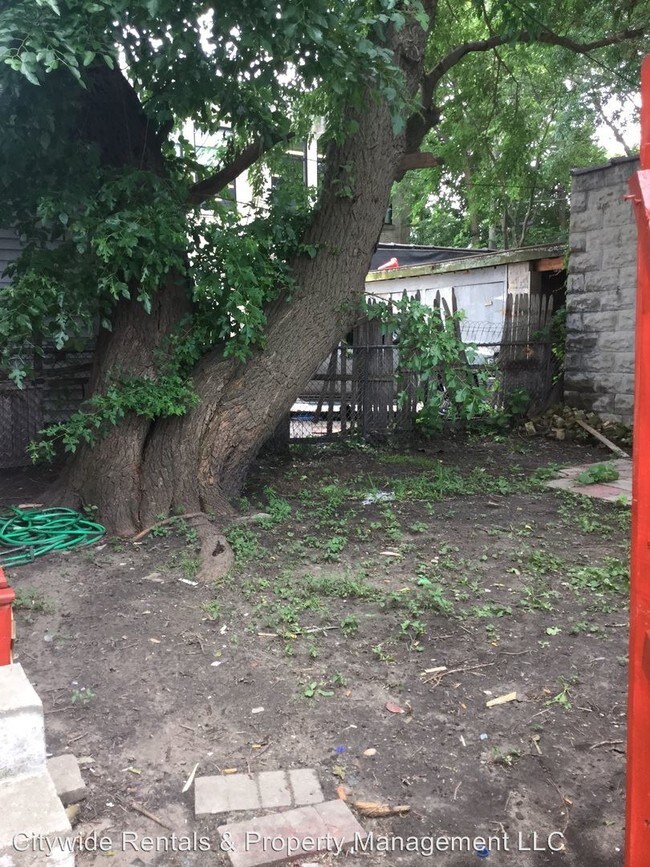 Foto del edificio - 1429 W National Ave