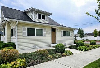 Building Photo - 6211 Parker Rd E