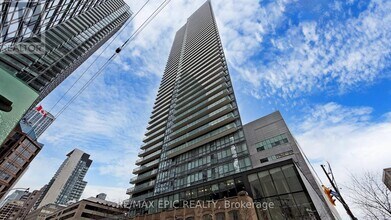 Building Photo - 832 Bay St.
