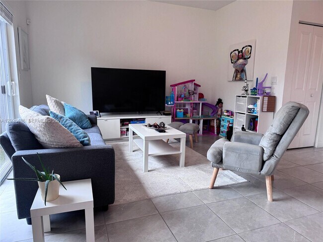 Foto del edificio - 4664 NW 120th Way
