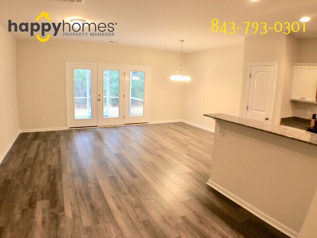 Building Photo - 3 bedroom 2.5 bath townhome in the Lakeview Commons Community in Goose Creek.