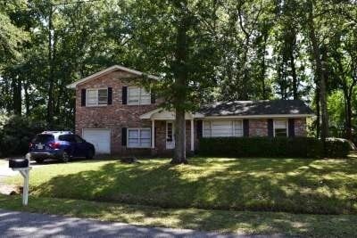 Great Location - Three Bedroom - Two and a half Bath Home - Great Location - Three Bedroom - Two and a half Bath Home