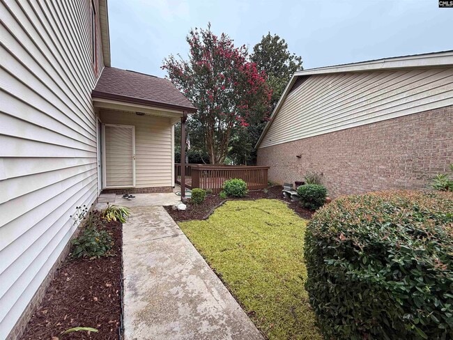 Building Photo - 104 Tee Ct