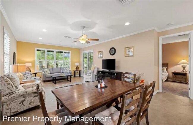 Foto del edificio - 2 br, 2 bath House - 13346 Kent Street
