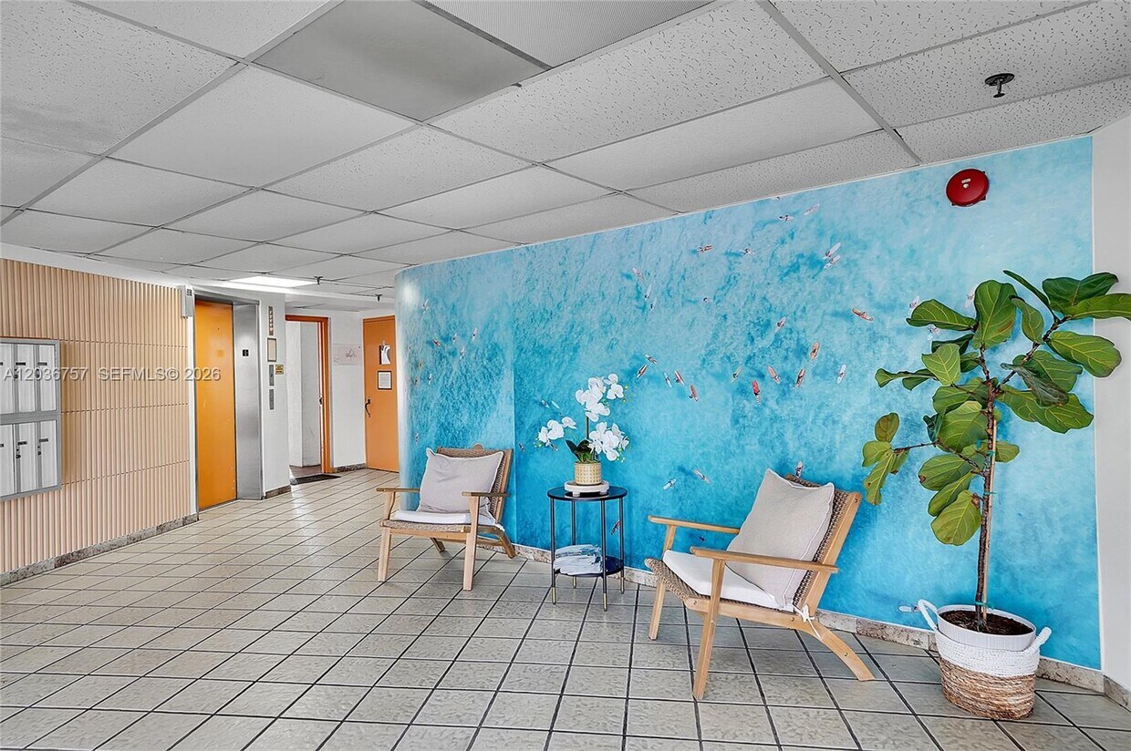 Foto del edificio - 7150 Indian Creek Dr