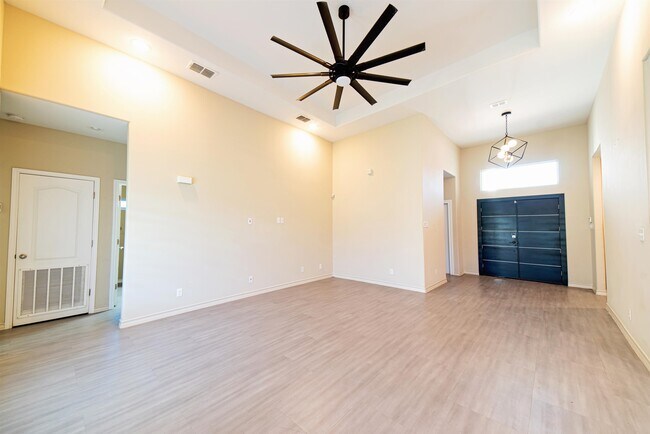 Foto del edificio - 120 Tranquilo Dr