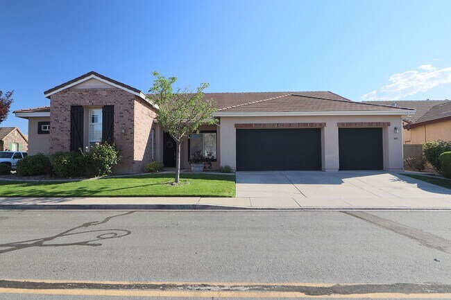 Building Photo - 1692 Broadstone Way