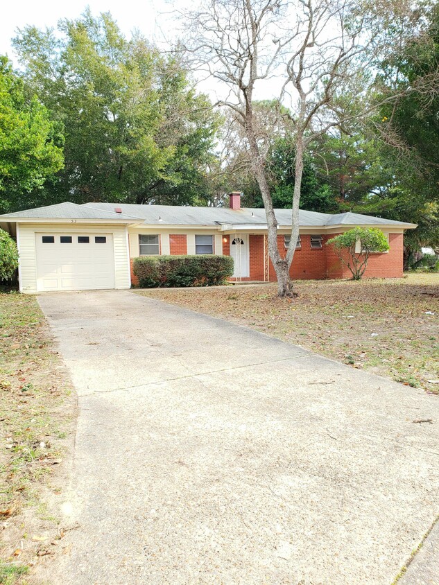 Primary Photo - 53 Hemlock Dr NW