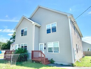 Building Photo - 93 Orleans St