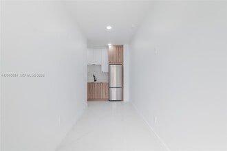 Building Photo - 5261 SW 89th Ave