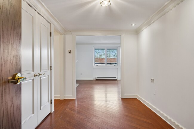 Building Photo - 1 Euclid Ave