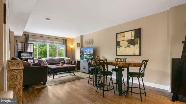 Foto del edificio - 5340 Holmes Run Pkwy