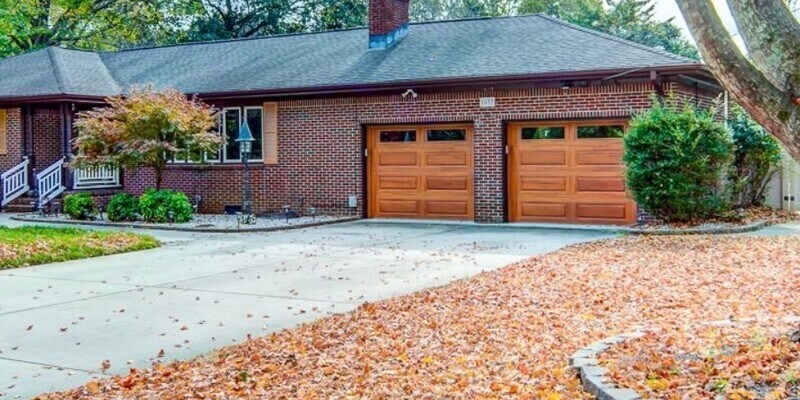 Primary Photo - 1637 Wakefield