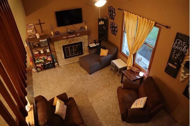 Building Photo - 5920 Sawmill Woods Ct
