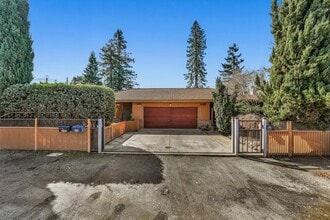 Building Photo - 248 Encina Ave