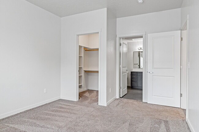 Foto del edificio - Quail Point Apartments