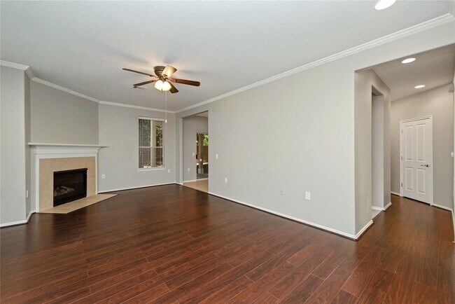 Foto del edificio - 13600 Breton Ridge St