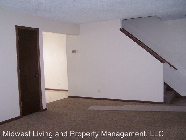 Building Photo - 2352 S Fuller Ct