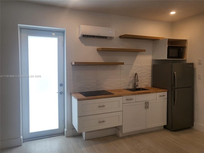 Foto del edificio - 5512 SW 57th Pl