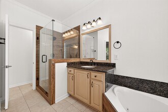 Building Photo - 22 Westwinds Cir