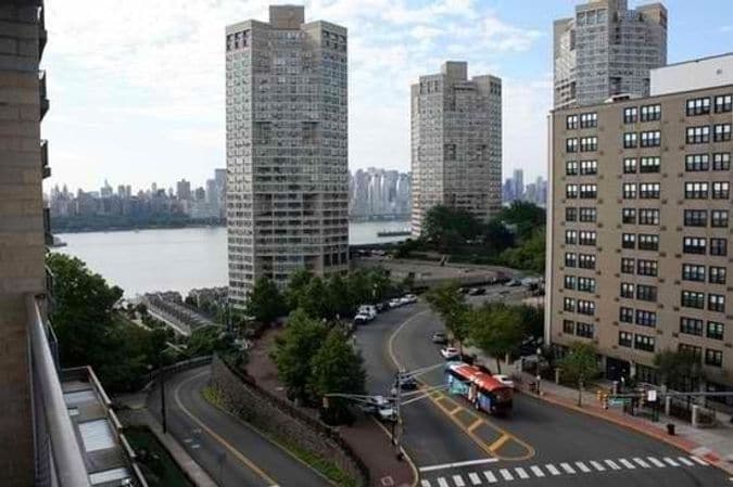 Building Photo - 7100 Kennedy Blvd E