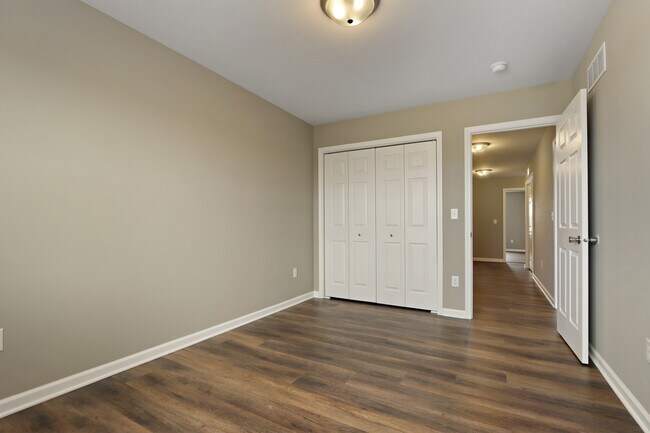 Foto del edificio - 336 Cattail Ct