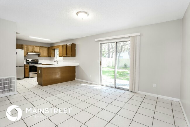 Foto del edificio - 2065 Chelwood Ct
