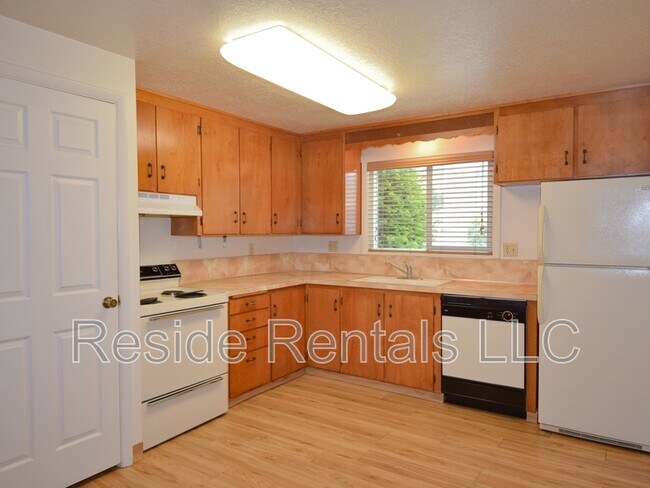 Foto del edificio - 146 W 1000 N