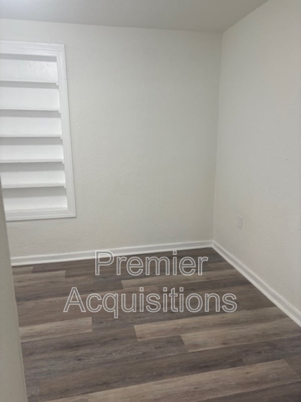 Foto del edificio - 2709 Sanford Ave