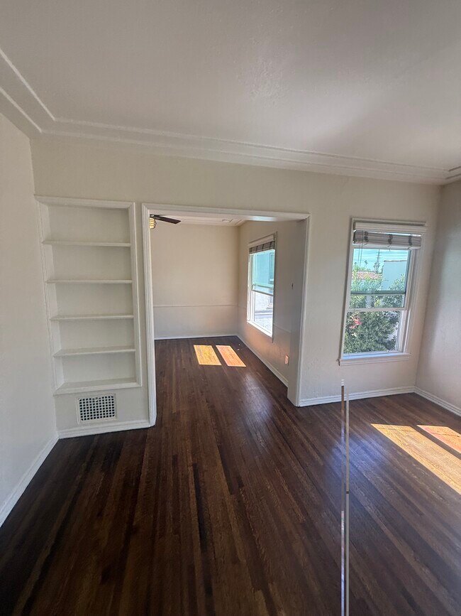 Living Room - 1332 S Cloverdale Ave