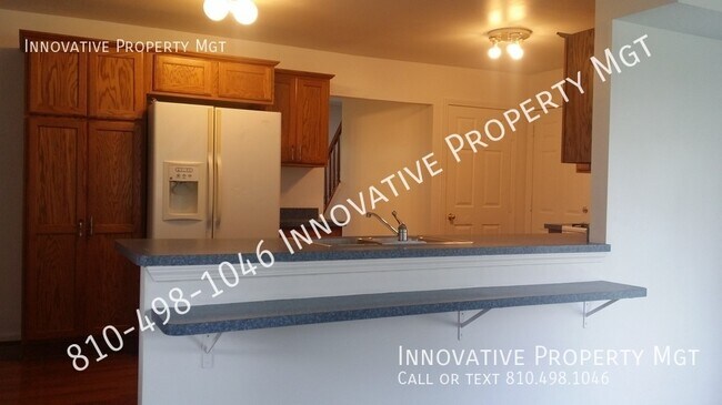 Building Photo - 3 bedroom, 1.5 bath Auburn Hills home. $30...