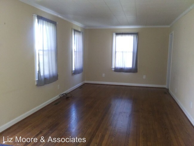 Building Photo - 3 br, 2 bath House - 2 Langley Avenue