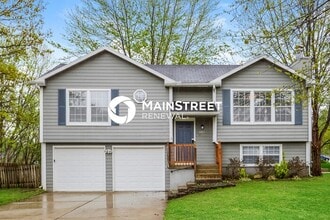 Building Photo - 1811 NE McKee Ln
