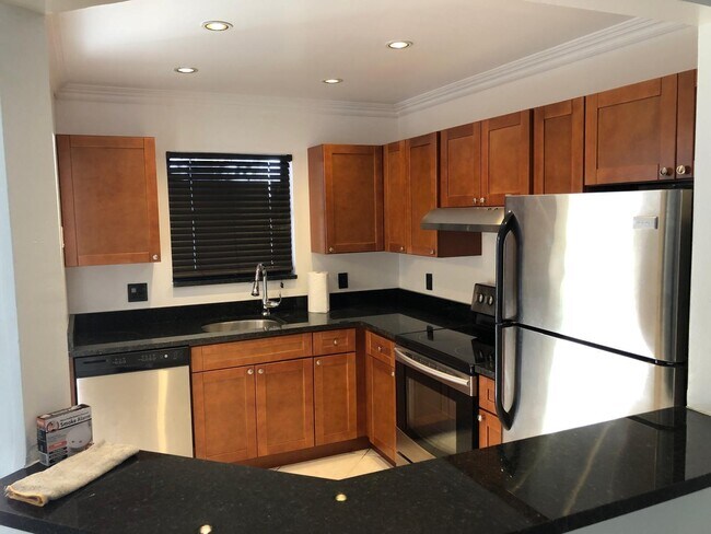 Foto del edificio - 21911 Lake Forest Cir