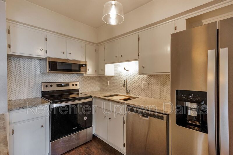 Foto principal - 5226 Fleetwood Oaks Ave