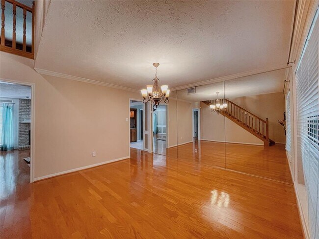 Foto del edificio - 3015 W Steepbank Cir