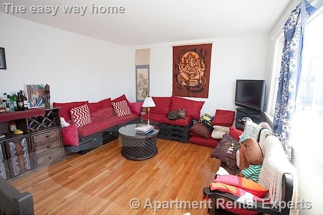 Photo - 22 Murdock St Apartment