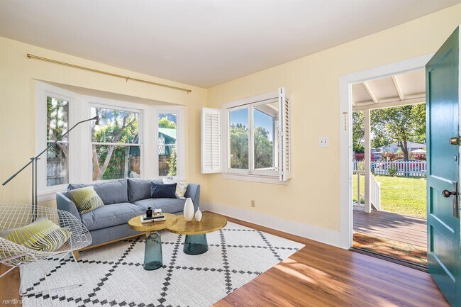 Building Photo - 1 br, 1 bath House - 11564 Kling Street