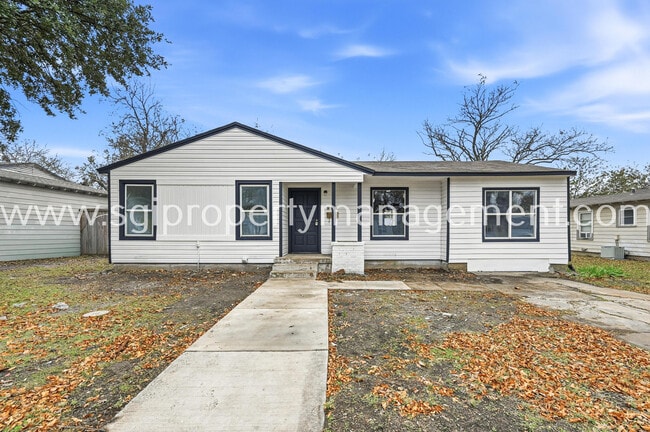 Building Photo - 904 21st St