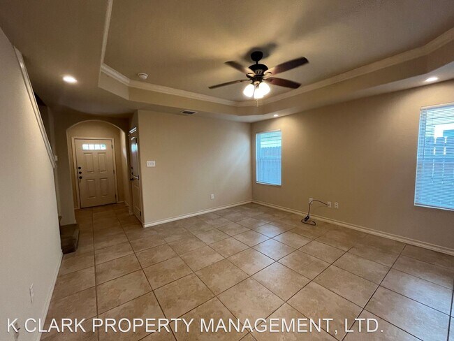 Foto del edificio - 3 br, 2.5 bath House - 7030 LAKEVIEW DR #101