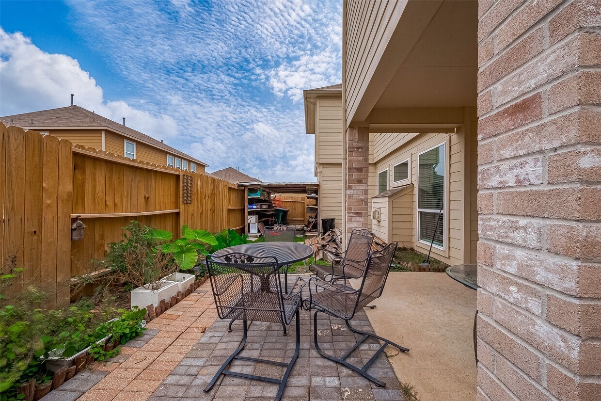 Building Photo - 4815 Hackamore Brook Ct