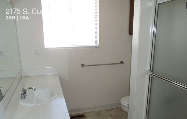Foto del edificio - 2173-2175 S Curtis Rd
