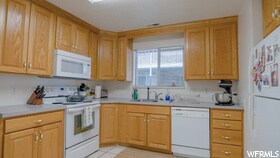 Building Photo - 1017 W 500 S