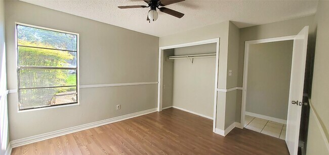 Foto del edificio - 12900 Walden Rd
