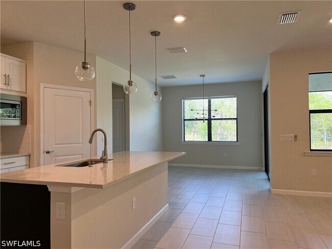 Foto del edificio - 2122 Yellowfin Cir
